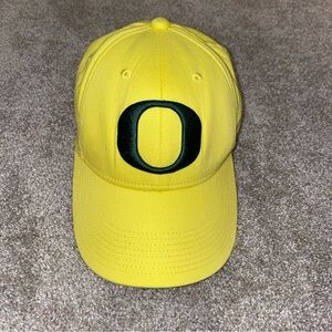 Oregon Ducks Nike Bright Yellow Hat One Size Fits Most Swoosh‎ Flex Football